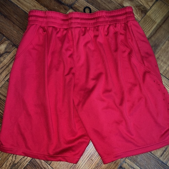 CSG red shorts size: XL - Picture 4 of 4